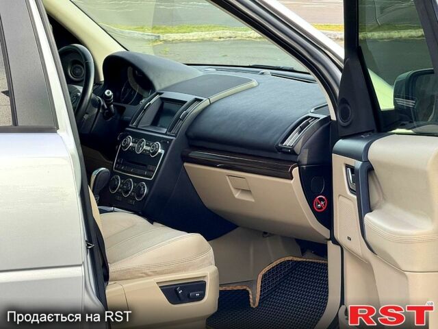 Сірий Ленд Ровер Freelander, об'ємом двигуна 2 л та пробігом 144 тис. км за 12999 $, фото 12 на Automoto.ua