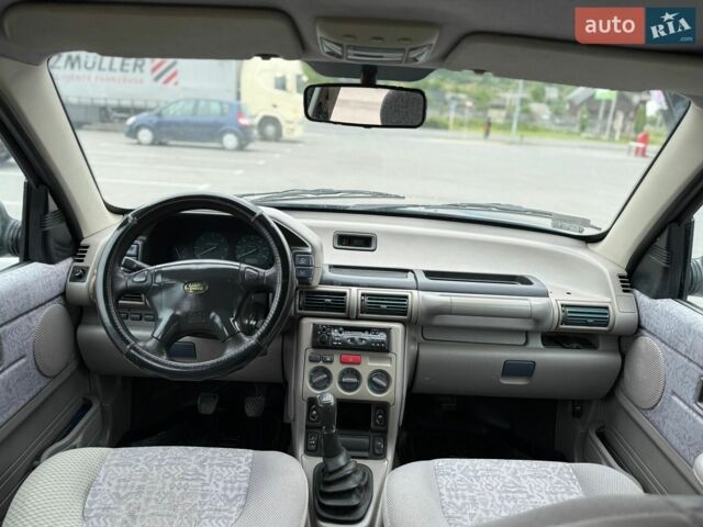 Синій Ленд Ровер Freelander, об'ємом двигуна 2 л та пробігом 241 тис. км за 4092 $, фото 6 на Automoto.ua