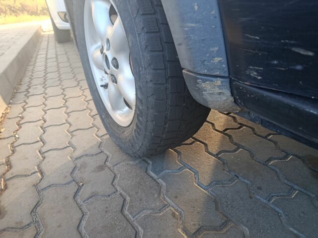 Синий Ленд Ровер Фрилендер, объемом двигателя 1.8 л и пробегом 166 тыс. км за 4300 $, фото 1 на Automoto.ua