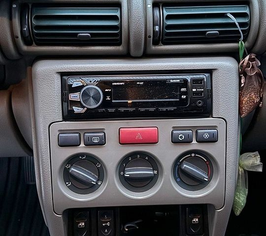 Синій Ленд Ровер Freelander, об'ємом двигуна 2 л та пробігом 230 тис. км за 5800 $, фото 2 на Automoto.ua