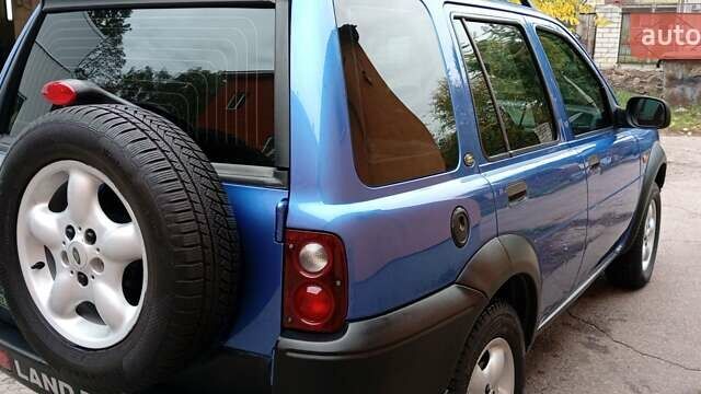 Синий Ленд Ровер Фрилендер, объемом двигателя 1.95 л и пробегом 200 тыс. км за 7200 $, фото 2 на Automoto.ua