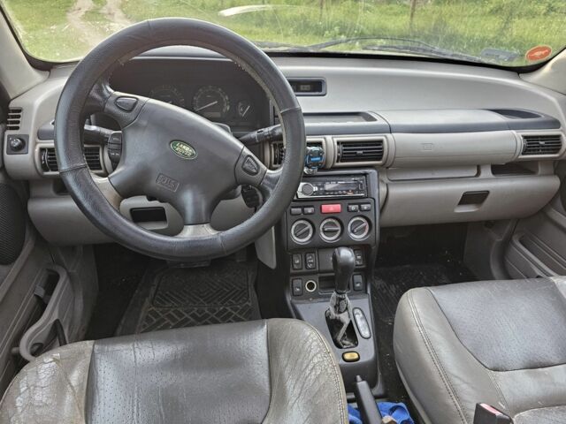 Синій Ленд Ровер Freelander, об'ємом двигуна 2 л та пробігом 350 тис. км за 1801 $, фото 6 на Automoto.ua