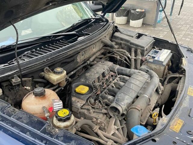 Синій Ленд Ровер Freelander, об'ємом двигуна 2 л та пробігом 196 тис. км за 2900 $, фото 8 на Automoto.ua