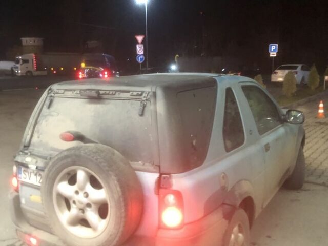 Синий Ленд Ровер Фрилендер, объемом двигателя 2 л и пробегом 307 тыс. км за 2500 $, фото 11 на Automoto.ua