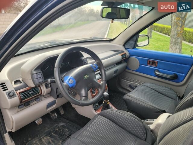 Синій Ленд Ровер Freelander, об'ємом двигуна 1.8 л та пробігом 164 тис. км за 3400 $, фото 13 на Automoto.ua