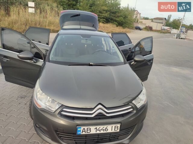 Синій Ленд Ровер Freelander, об'ємом двигуна 2 л та пробігом 350 тис. км за 4286 $, фото 3 на Automoto.ua