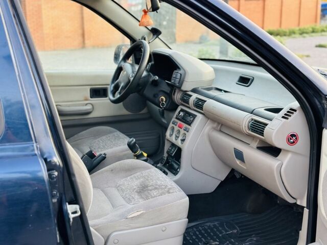 Синий Ленд Ровер Фрилендер, объемом двигателя 2.2 л и пробегом 250 тыс. км за 3419 $, фото 11 на Automoto.ua