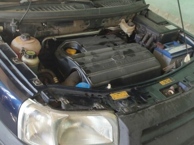 Синій Ленд Ровер Freelander, об'ємом двигуна 2 л та пробігом 350 тис. км за 5500 $, фото 13 на Automoto.ua