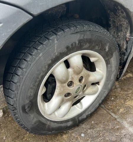 Синий Ленд Ровер Фрилендер, объемом двигателя 2.5 л и пробегом 200 тыс. км за 4500 $, фото 4 на Automoto.ua