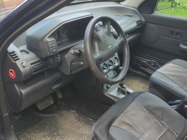 Синій Ленд Ровер Freelander, об'ємом двигуна 2 л та пробігом 350 тис. км за 5500 $, фото 8 на Automoto.ua
