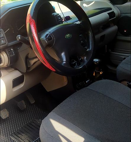 Синий Ленд Ровер Фрилендер, объемом двигателя 1.8 л и пробегом 223 тыс. км за 2350 $, фото 2 на Automoto.ua