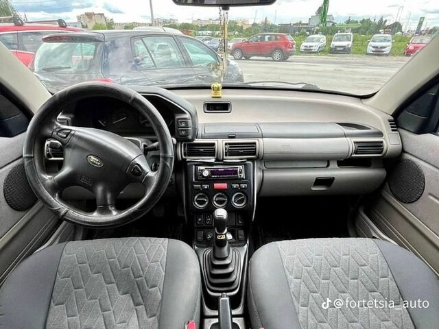 Синій Ленд Ровер Freelander, об'ємом двигуна 1.95 л та пробігом 330 тис. км за 4500 $, фото 4 на Automoto.ua