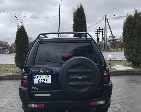 Синій Ленд Ровер Freelander, об'ємом двигуна 2 л та пробігом 370 тис. км за 5600 $, фото 2 на Automoto.ua