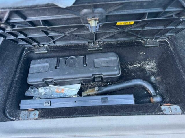 Синий Ленд Ровер Фрилендер, объемом двигателя 2 л и пробегом 246 тыс. км за 4300 $, фото 10 на Automoto.ua