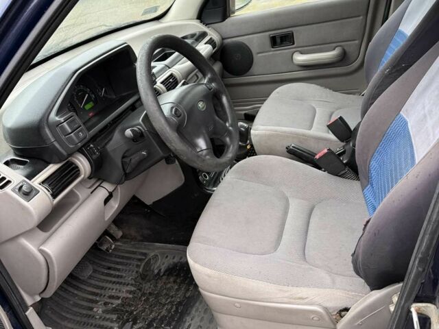 Синий Ленд Ровер Фрилендер, объемом двигателя 2 л и пробегом 244 тыс. км за 3000 $, фото 6 на Automoto.ua