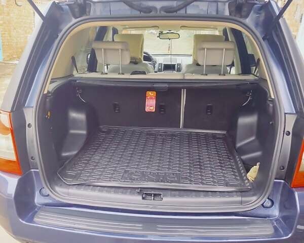 Синий Ленд Ровер Фрилендер, объемом двигателя 2.2 л и пробегом 323 тыс. км за 10000 $, фото 6 на Automoto.ua