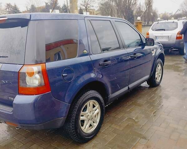 Синий Ленд Ровер Фрилендер, объемом двигателя 2.2 л и пробегом 323 тыс. км за 10000 $, фото 2 на Automoto.ua