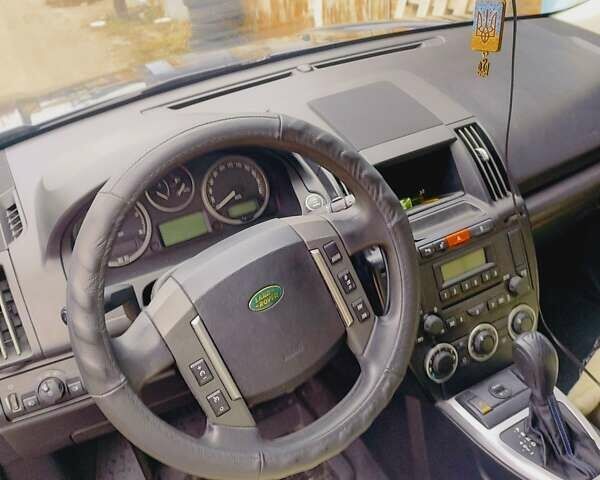 Синий Ленд Ровер Фрилендер, объемом двигателя 2.2 л и пробегом 323 тыс. км за 10000 $, фото 10 на Automoto.ua