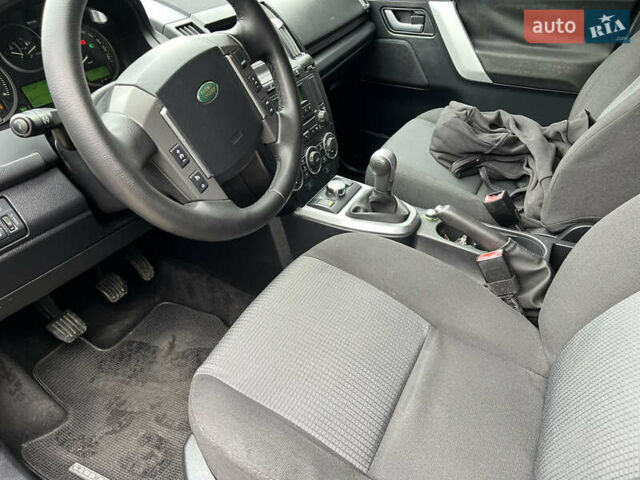 Синий Ленд Ровер Фрилендер, объемом двигателя 2.2 л и пробегом 249 тыс. км за 9100 $, фото 29 на Automoto.ua