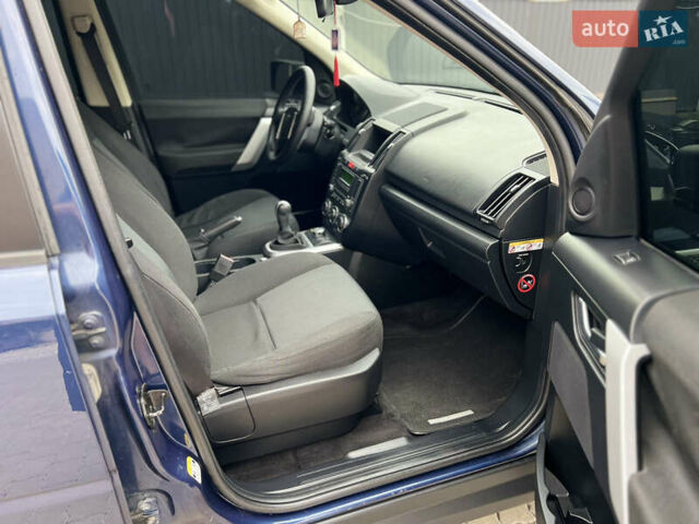 Синий Ленд Ровер Фрилендер, объемом двигателя 2.2 л и пробегом 249 тыс. км за 9100 $, фото 38 на Automoto.ua