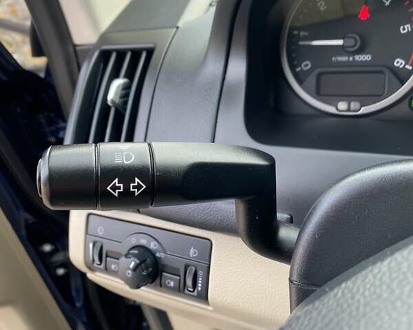 Синий Ленд Ровер Фрилендер, объемом двигателя 2.18 л и пробегом 233 тыс. км за 11900 $, фото 66 на Automoto.ua