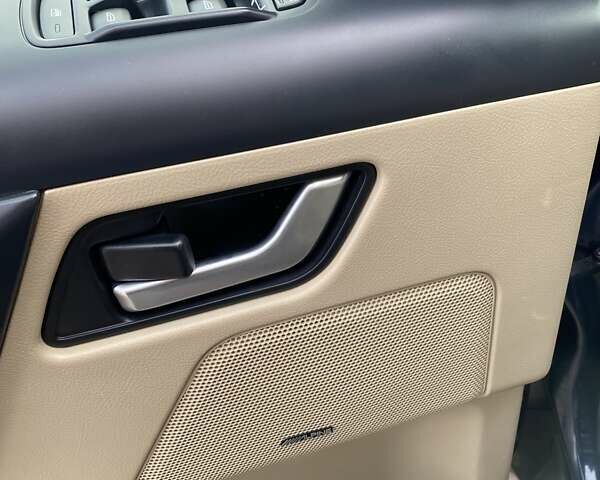 Синий Ленд Ровер Фрилендер, объемом двигателя 2.18 л и пробегом 233 тыс. км за 11900 $, фото 7 на Automoto.ua