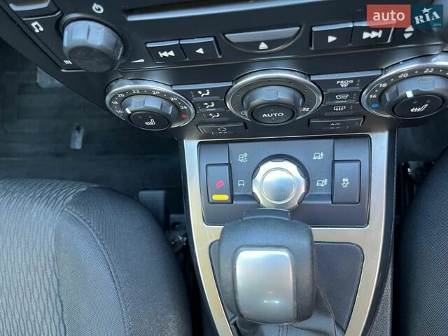 Синій Ленд Ровер Freelander, об'ємом двигуна 2.18 л та пробігом 136 тис. км за 12995 $, фото 10 на Automoto.ua
