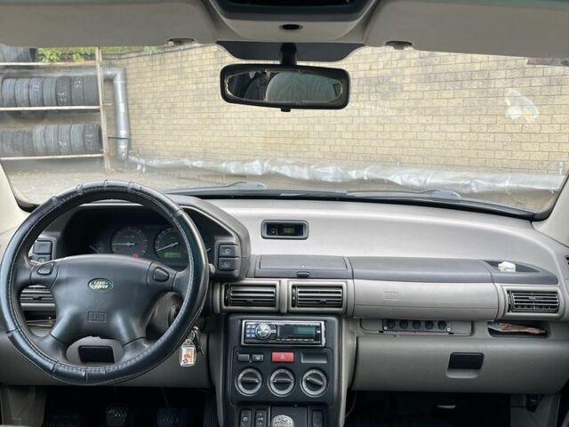 Ленд Ровер Фрилендер 2003 в Запорожье на Automoto.ua Зеленый Ленд Ровер Фрилендер, объемом двигателя 0 л и пробегом 315 тыс. км за 2700 $, фото 1 на Automoto.ua