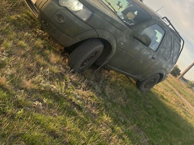 Зелений Ленд Ровер Freelander, об'ємом двигуна 2 л та пробігом 423 тис. км за 2997 $, фото 4 на Automoto.ua