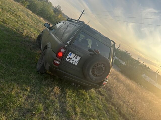 Зелений Ленд Ровер Freelander, об'ємом двигуна 2 л та пробігом 423 тис. км за 2997 $, фото 1 на Automoto.ua