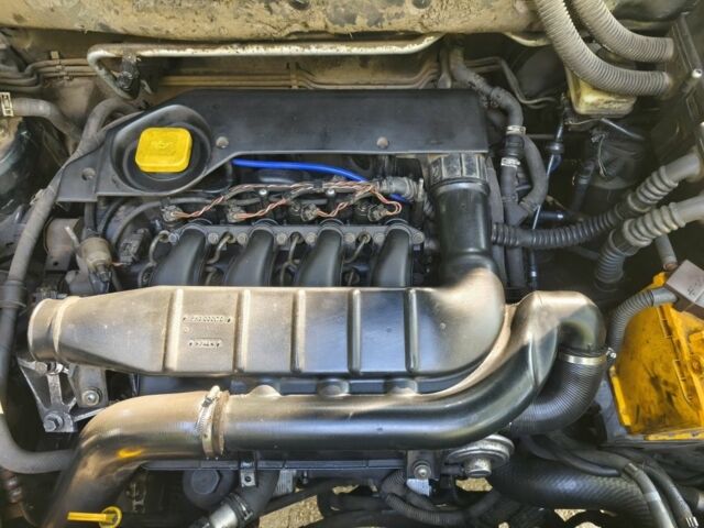 Зеленый Ленд Ровер Фрилендер, объемом двигателя 2 л и пробегом 245 тыс. км за 1600 $, фото 9 на Automoto.ua