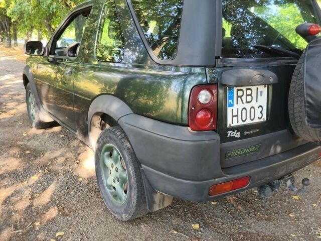 Зеленый Ленд Ровер Фрилендер, объемом двигателя 2 л и пробегом 245 тыс. км за 1600 $, фото 5 на Automoto.ua