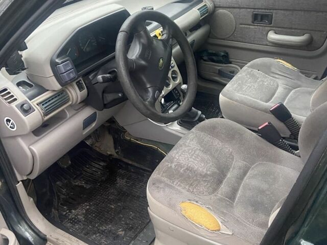 Зелений Ленд Ровер Freelander, об'ємом двигуна 2 л та пробігом 455 тис. км за 2500 $, фото 4 на Automoto.ua