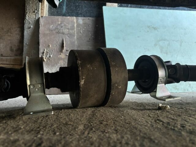 Зеленый Ленд Ровер Фрилендер, объемом двигателя 2 л и пробегом 300 тыс. км за 3000 $, фото 8 на Automoto.ua