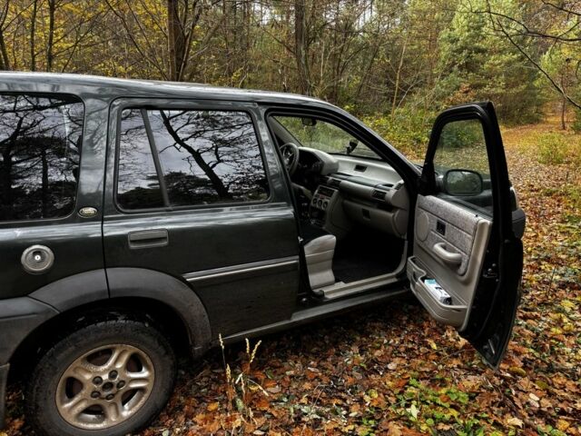 Зеленый Ленд Ровер Фрилендер, объемом двигателя 2 л и пробегом 3 тыс. км за 1551 $, фото 3 на Automoto.ua