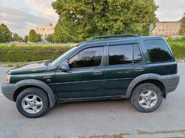 Зеленый Ленд Ровер Фрилендер, объемом двигателя 1.8 л и пробегом 300 тыс. км за 3500 $, фото 3 на Automoto.ua