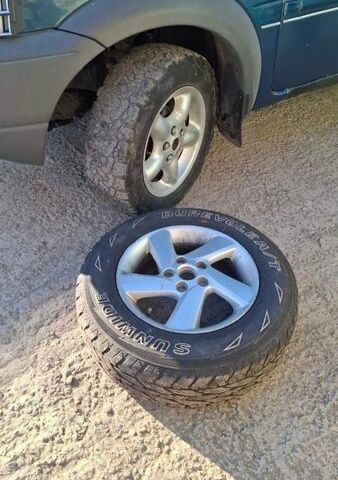 Зеленый Ленд Ровер Фрилендер, объемом двигателя 2 л и пробегом 270 тыс. км за 5000 $, фото 8 на Automoto.ua