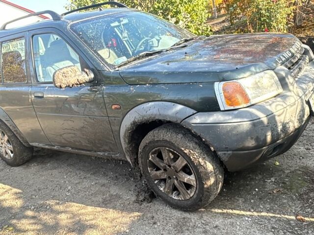 Зеленый Ленд Ровер Фрилендер, объемом двигателя 2 л и пробегом 300 тыс. км за 3000 $, фото 7 на Automoto.ua