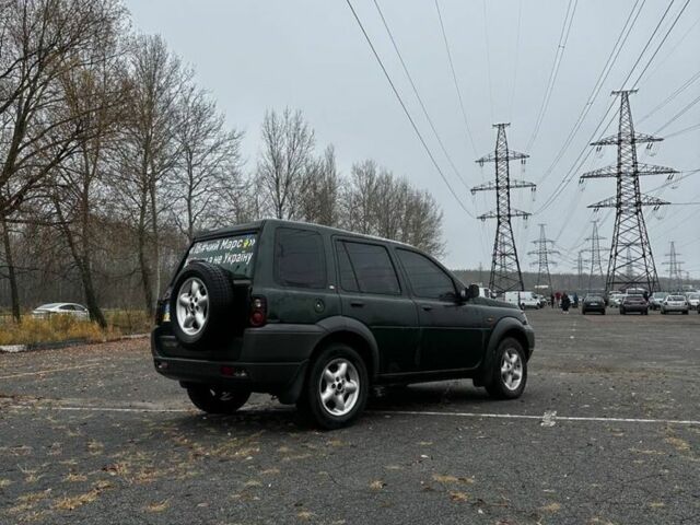 Зеленый Ленд Ровер Фрилендер, объемом двигателя 2 л и пробегом 888 тыс. км за 2200 $, фото 3 на Automoto.ua