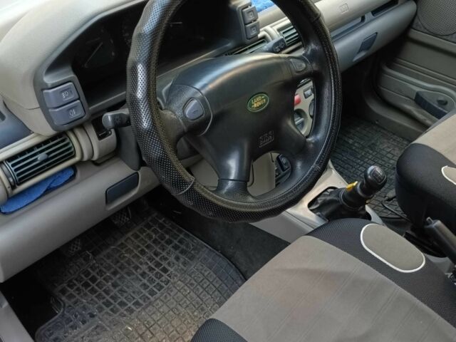 Зелений Ленд Ровер Freelander, об'ємом двигуна 2 л та пробігом 350 тис. км за 2235 $, фото 2 на Automoto.ua