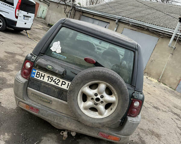 Зеленый Ленд Ровер Фрилендер, объемом двигателя 1.99 л и пробегом 250 тыс. км за 2699 $, фото 7 на Automoto.ua