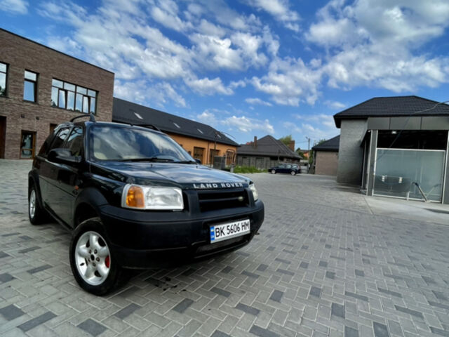 Зелений Ленд Ровер Freelander, об'ємом двигуна 1.8 л та пробігом 175 тис. км за 4200 $, фото 3 на Automoto.ua