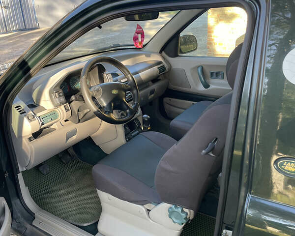 Зелений Ленд Ровер Freelander, об'ємом двигуна 1.8 л та пробігом 219 тис. км за 3700 $, фото 7 на Automoto.ua