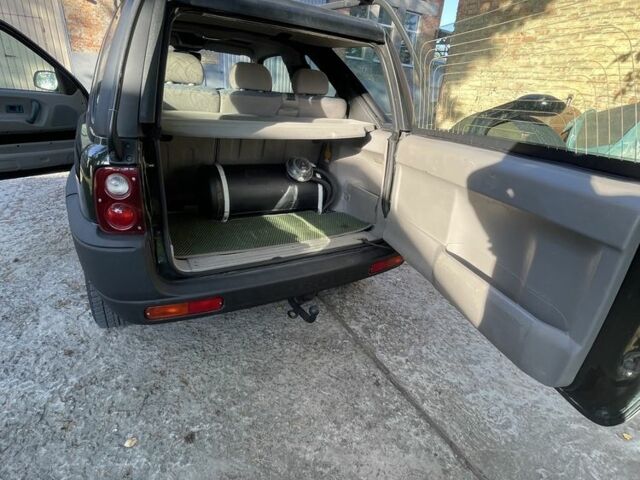 Зелений Ленд Ровер Freelander, об'ємом двигуна 1.8 л та пробігом 219 тис. км за 3700 $, фото 11 на Automoto.ua