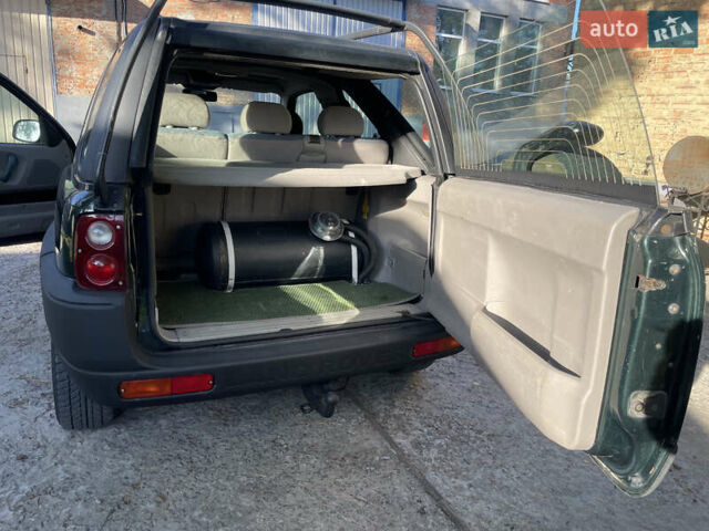 Зелений Ленд Ровер Freelander, об'ємом двигуна 1.8 л та пробігом 219 тис. км за 3700 $, фото 13 на Automoto.ua