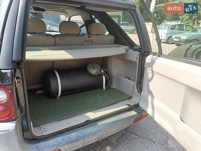 Зелений Ленд Ровер Freelander, об'ємом двигуна 1.8 л та пробігом 205 тис. км за 2650 $, фото 13 на Automoto.ua