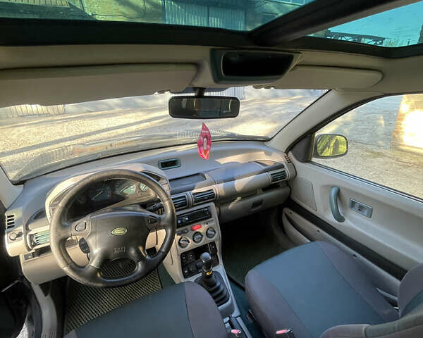 Зелений Ленд Ровер Freelander, об'ємом двигуна 1.8 л та пробігом 219 тис. км за 3700 $, фото 9 на Automoto.ua