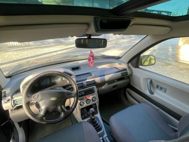 Зелений Ленд Ровер Freelander, об'ємом двигуна 1.8 л та пробігом 219 тис. км за 3700 $, фото 9 на Automoto.ua