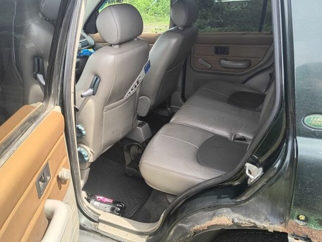 Зелений Ленд Ровер Freelander, об'ємом двигуна 2 л та пробігом 300 тис. км за 2879 $, фото 5 на Automoto.ua
