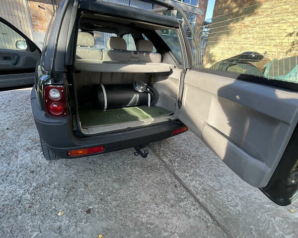 Зелений Ленд Ровер Freelander, об'ємом двигуна 1.8 л та пробігом 219 тис. км за 3700 $, фото 12 на Automoto.ua